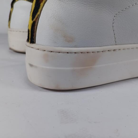 P448 'John' Perforated Embossed Sneaker Womens 8.5 MSRP $298 - Picture 3 of 8